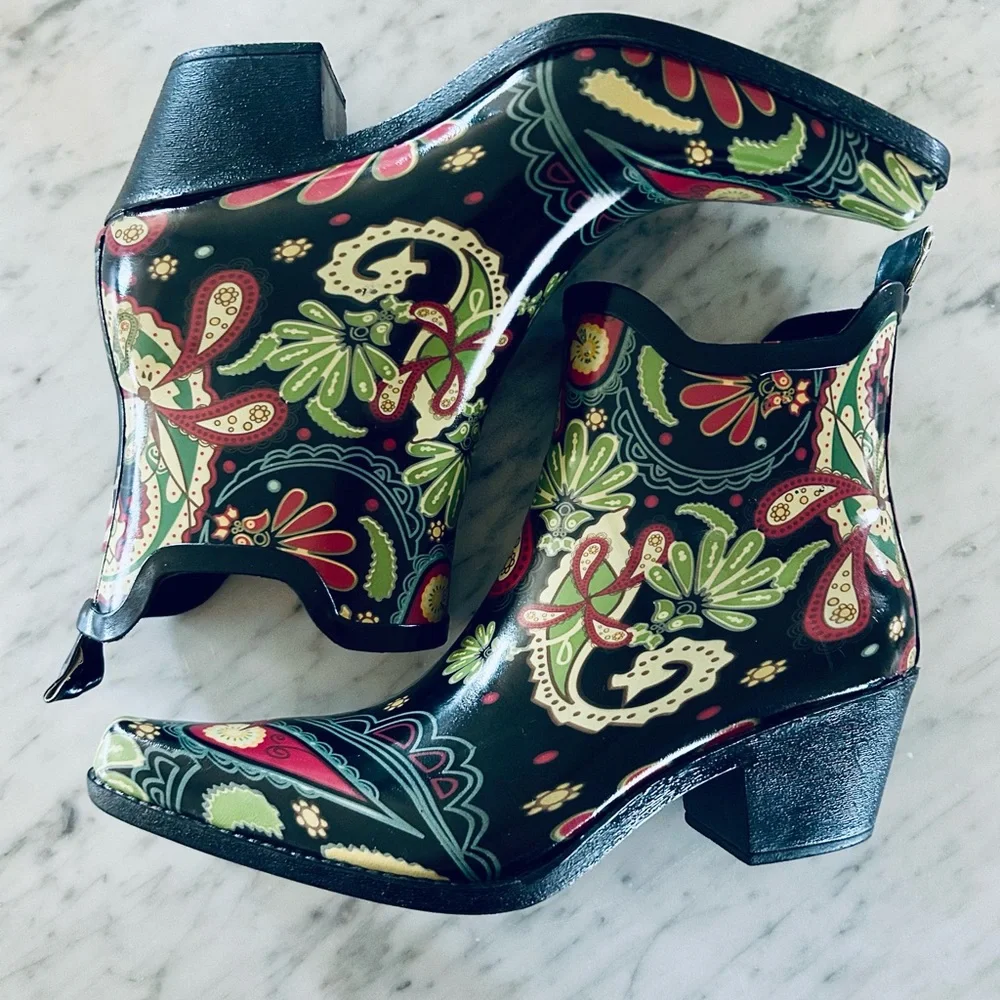 ☔️Madeline Booties Sz 8 - Picture 5 of 9